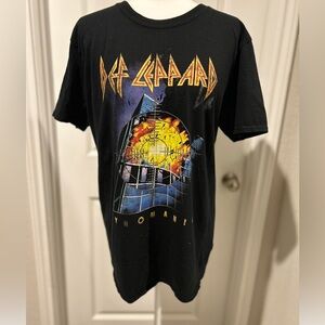 Def Leppard Black Graphic Tee - Short Sleeve